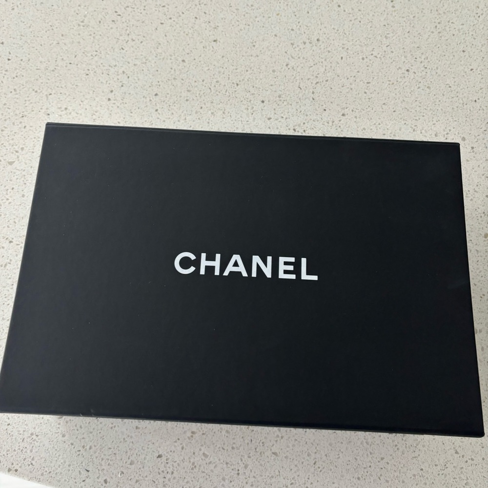 Chanel box